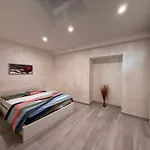 Prino Deluxe House 度假居 因佩里亚
