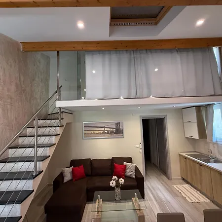 Prino Deluxe House * إمبيريا