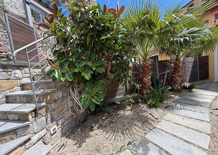 Semesterbostad Prino Deluxe House Imperia